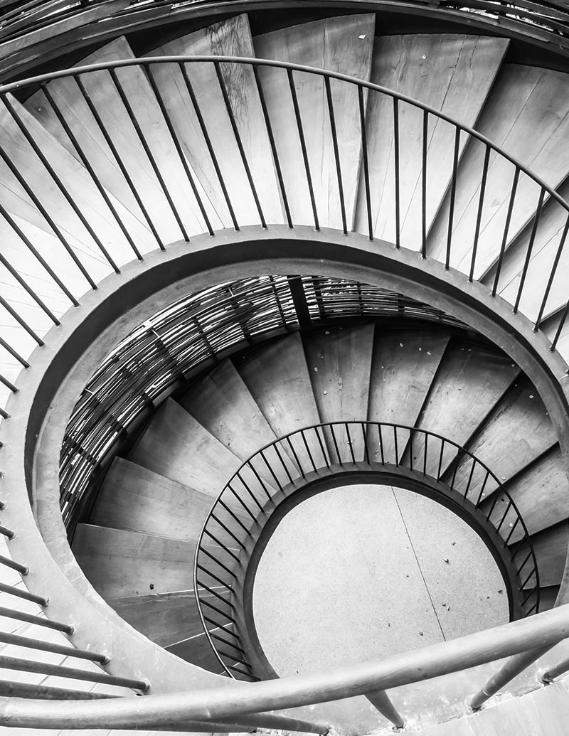 Grand escalier en colimaçon : illustration pour l'hypnose